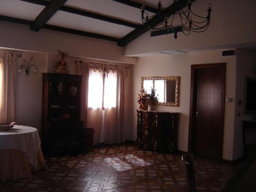 La Locanda Di Castromediano คาสเตลเมซซาโน ภายนอก รูปภาพ