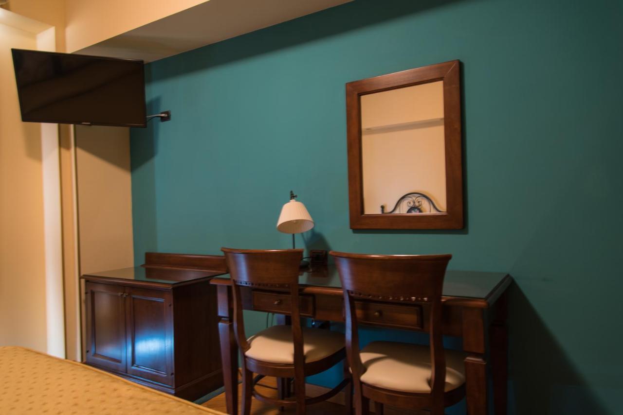 La Locanda Di Castromediano คาสเตลเมซซาโน ภายนอก รูปภาพ
